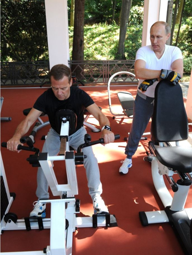 Dmitrij Medvedjev in Putin.