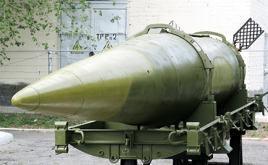 Ракета 9М714 на ракетниот систем 9К714 „Ока“. Музејот „Капустин Јар“ во Знаменск, Русија.