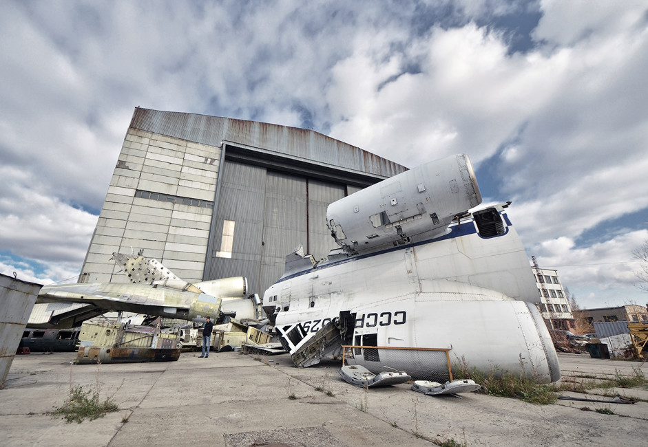 СибНИА врши тестови на издржливоста на структурата за Су-34, Су-35 и Ту-204.

