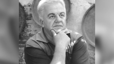 Македонскиот поет Панде Манојлов доби признание од Русија