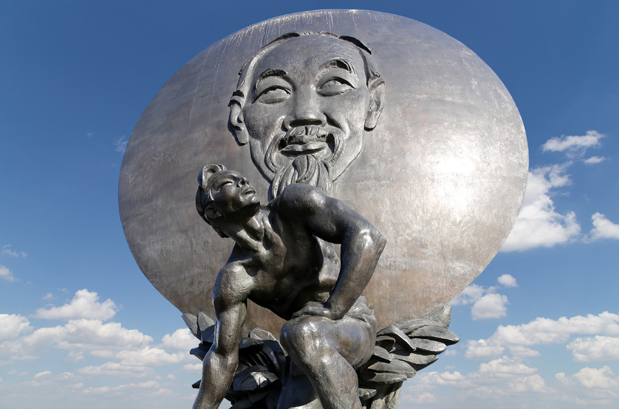 ホー・チ・ミンの像
