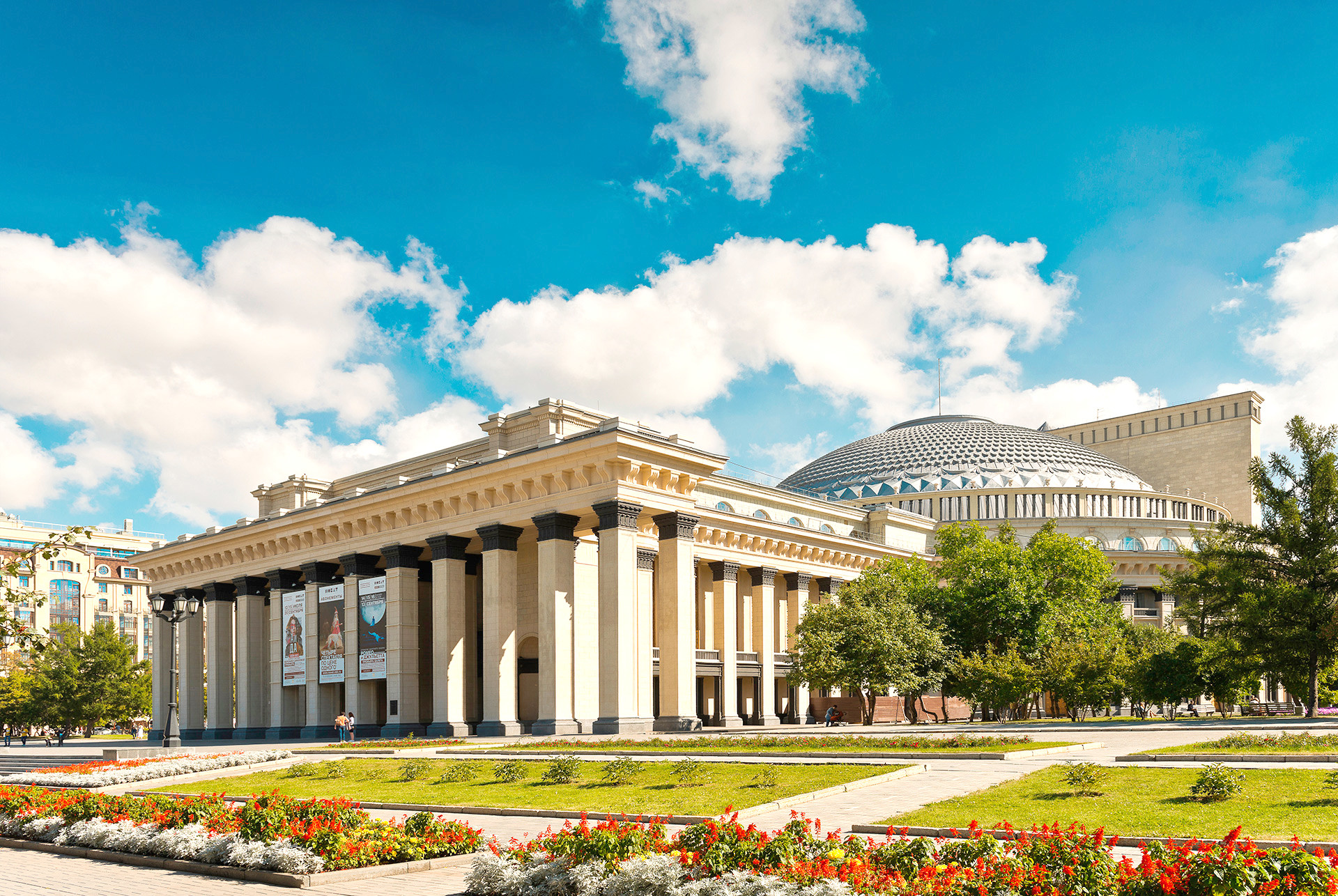 Das Nowosibirsker Ballett- und Schauspielhaus