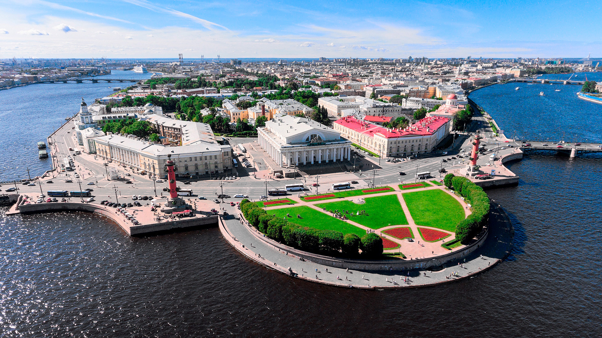 Изглед отгоре към Василиевския остров, Санкт Петербург.
