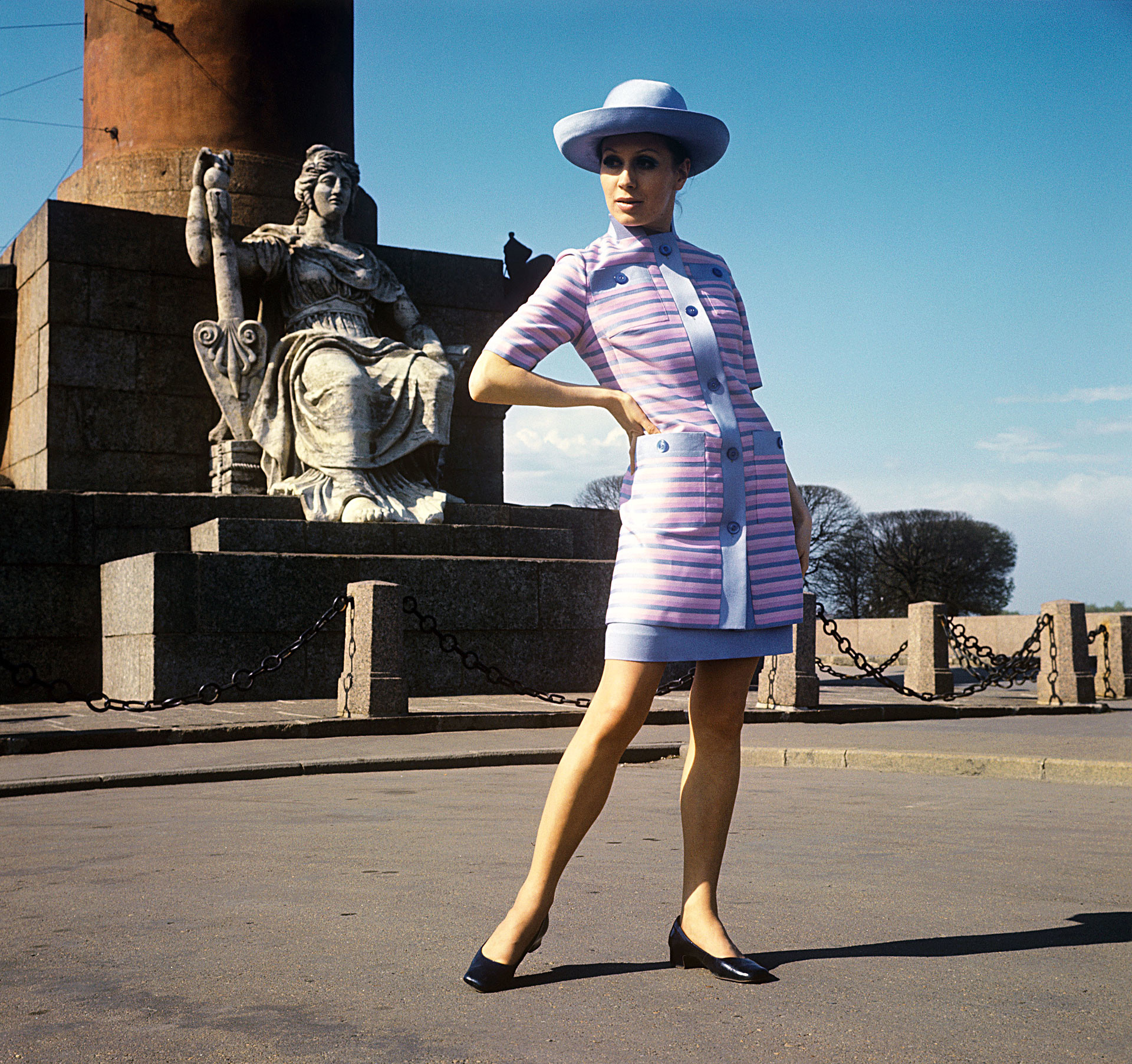 Summer dress and extended silk jacket, 1970