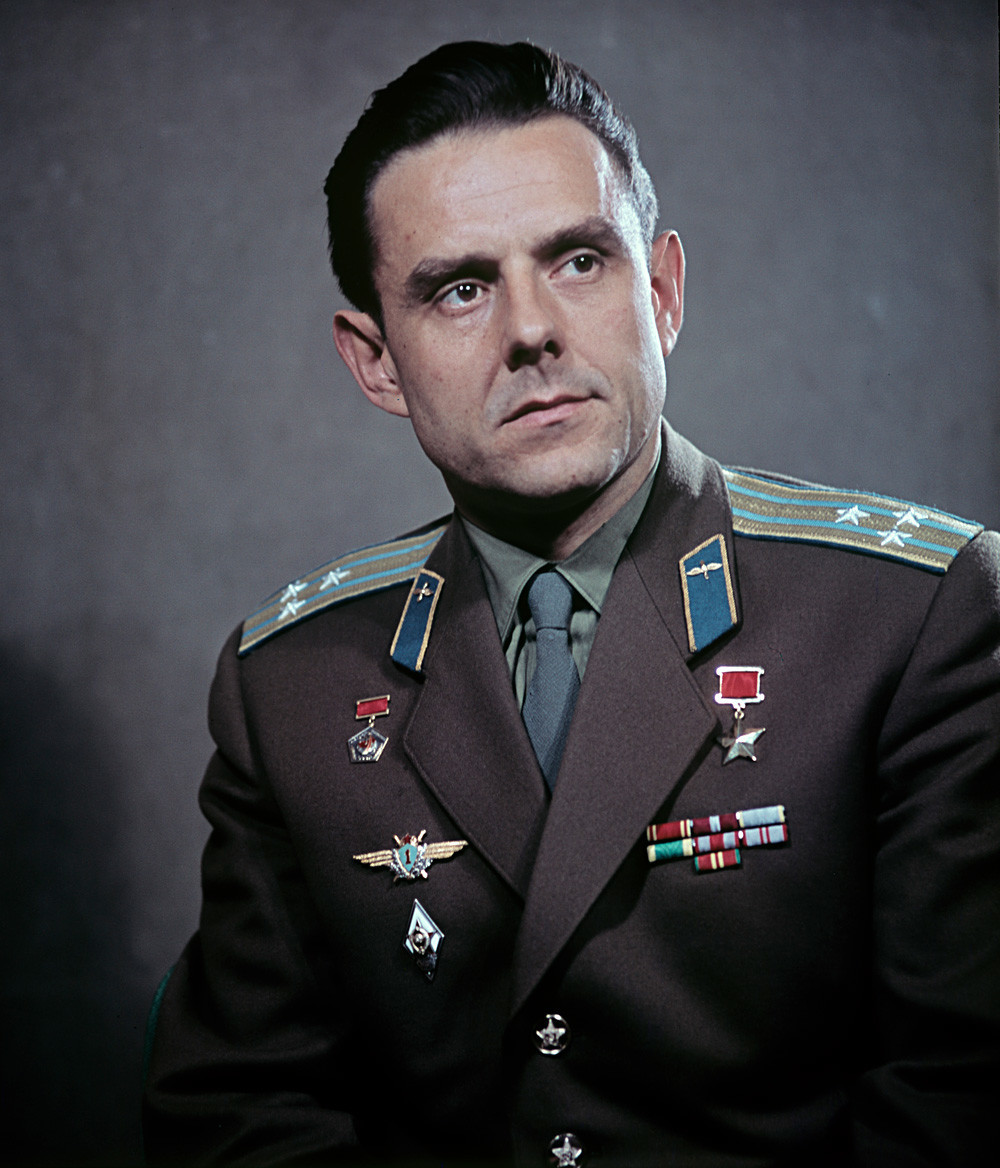 Sovjetski kozmonaut i Heroj Sovjetskog Saveza Vladimir Komarov.

