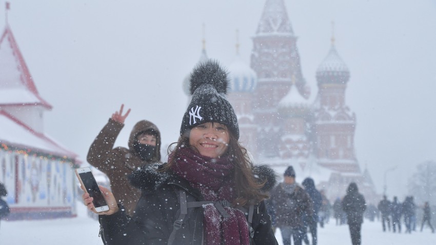 Turisti ne glede na vse uživajo v moskovski zimi