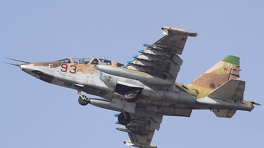 Letalo Su-25.