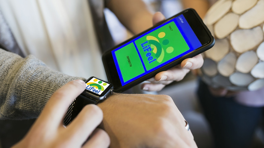 Smartwatch permitirá que pessoas surdocegas se comuniquem online.