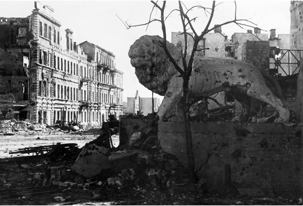 Bitka pri Stalingradu je pomenila preobrat v drugi svetovni vojni.