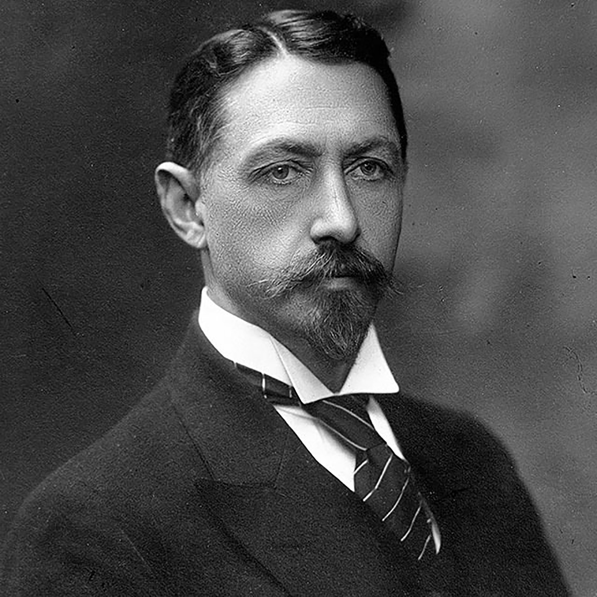 Ivan Bunin, a Nobel prize winner from Russia, who hated the Bolshevism and was longing for old Russia until the end of his life.