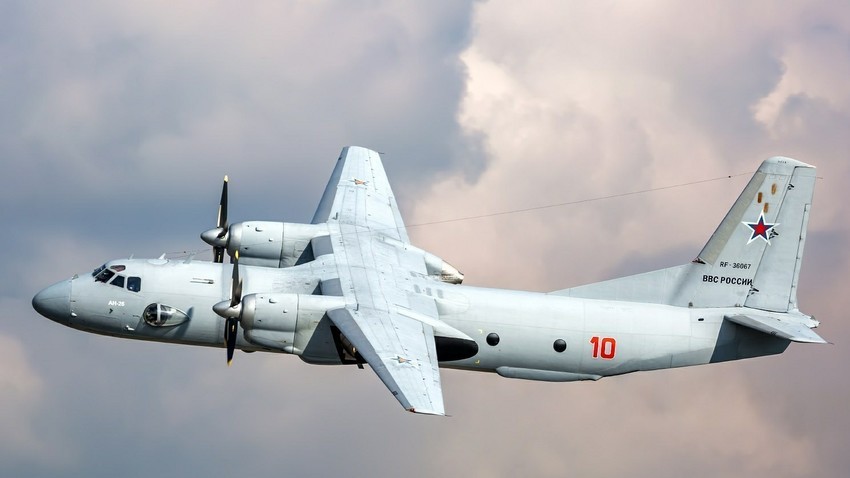 Ан-26, руски транспортен авион.