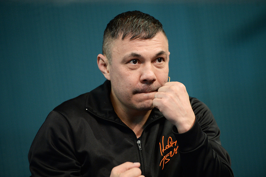 Kostya Tszyu

