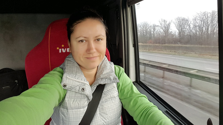 Видео: Упознајте се са руском женом камионџијом - Russia Beyond Србија