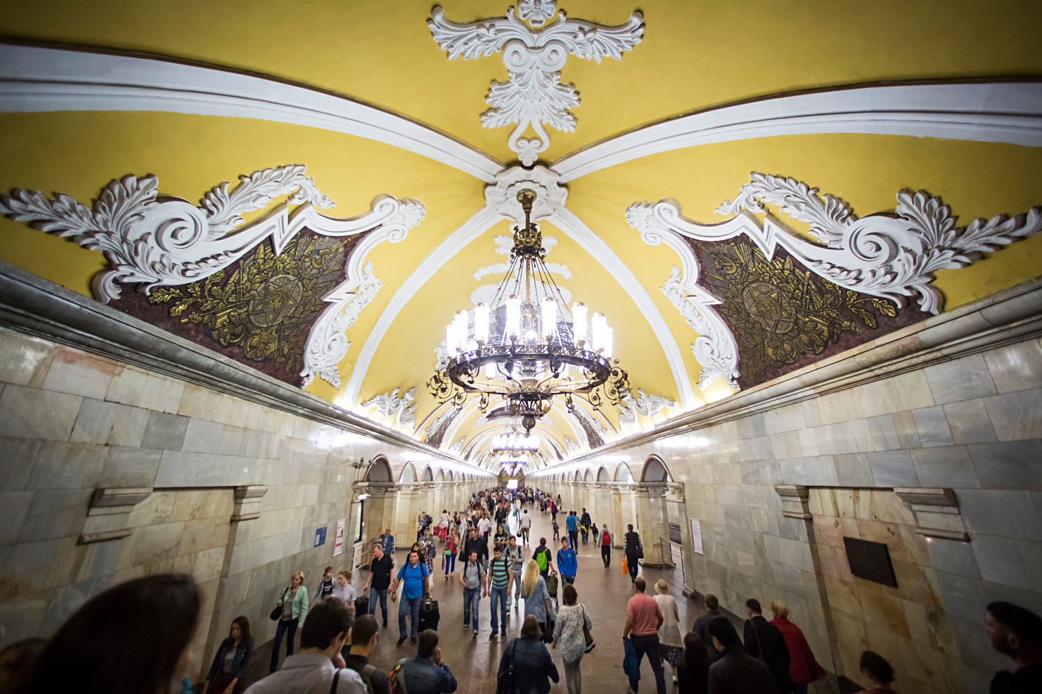 モスクワ地下鉄のコムソモリスカヤ駅
