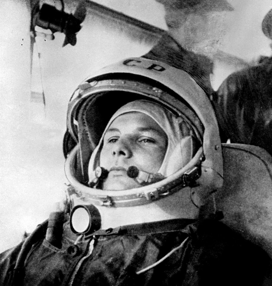 Le 12 avril 1961, le cosmonaute soviétique Iouri Gagarine est devenu le premier homme en orbite dans l’espace à bord du Vostok 1. 