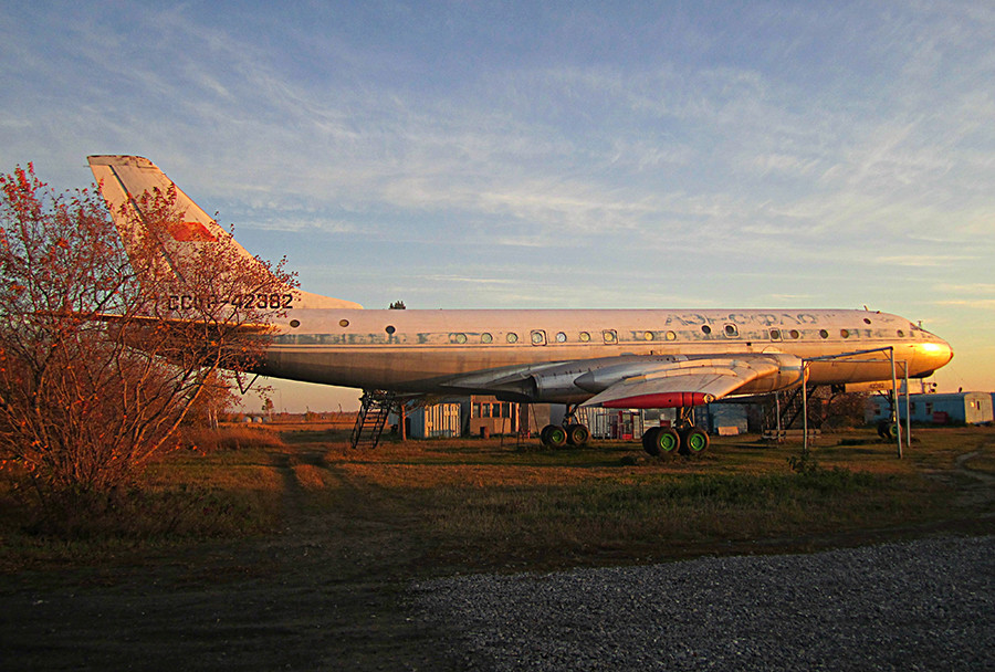 OTu-104A em Berdsk. Foto de 2010. 