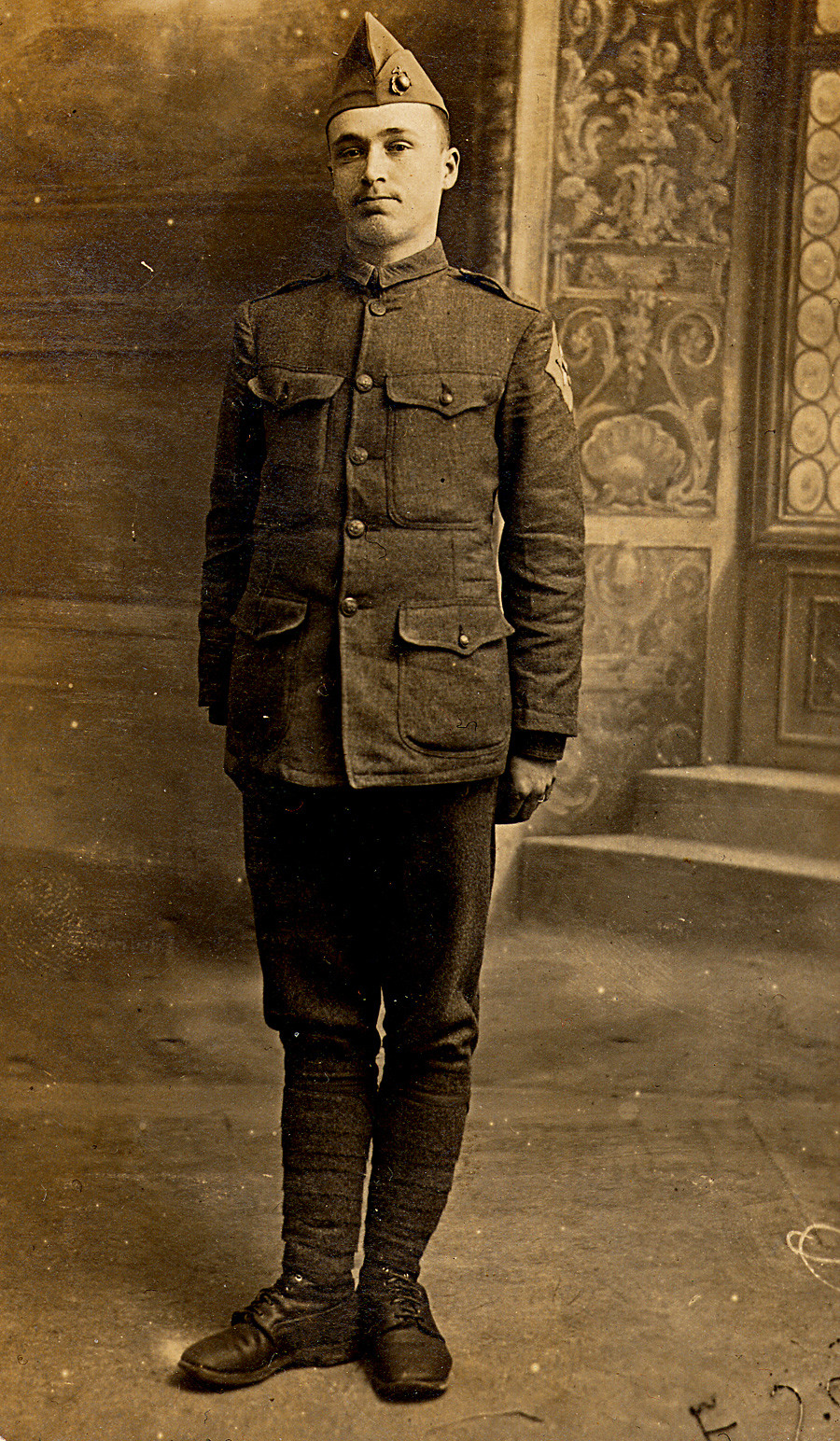 Brumfield's father in Aix-les-Bains, France, 1918