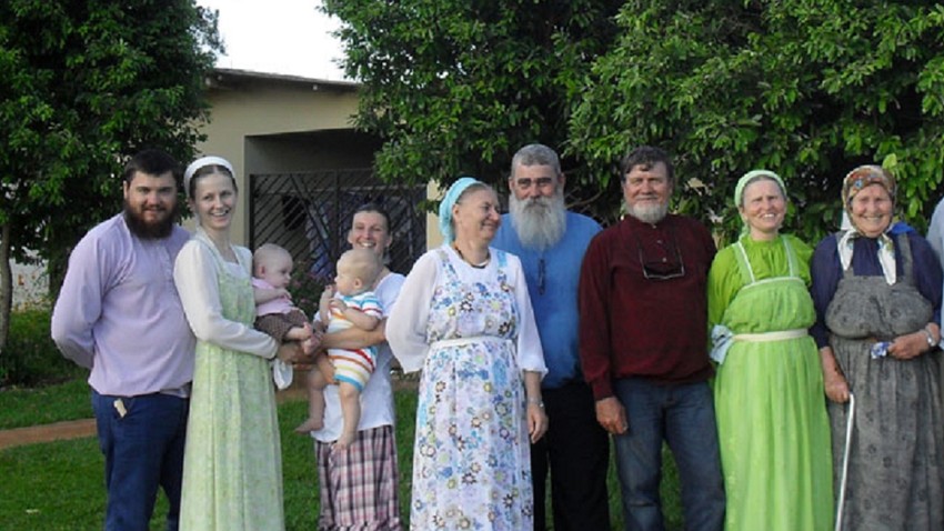 Grupo de Velhos Crentes no Estado de Goiás.