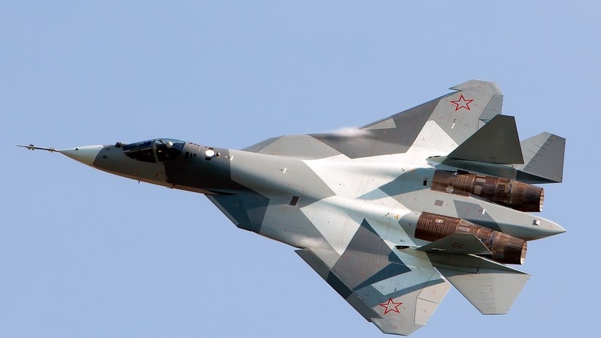 Su-57 na salonu MAKS-2011.
