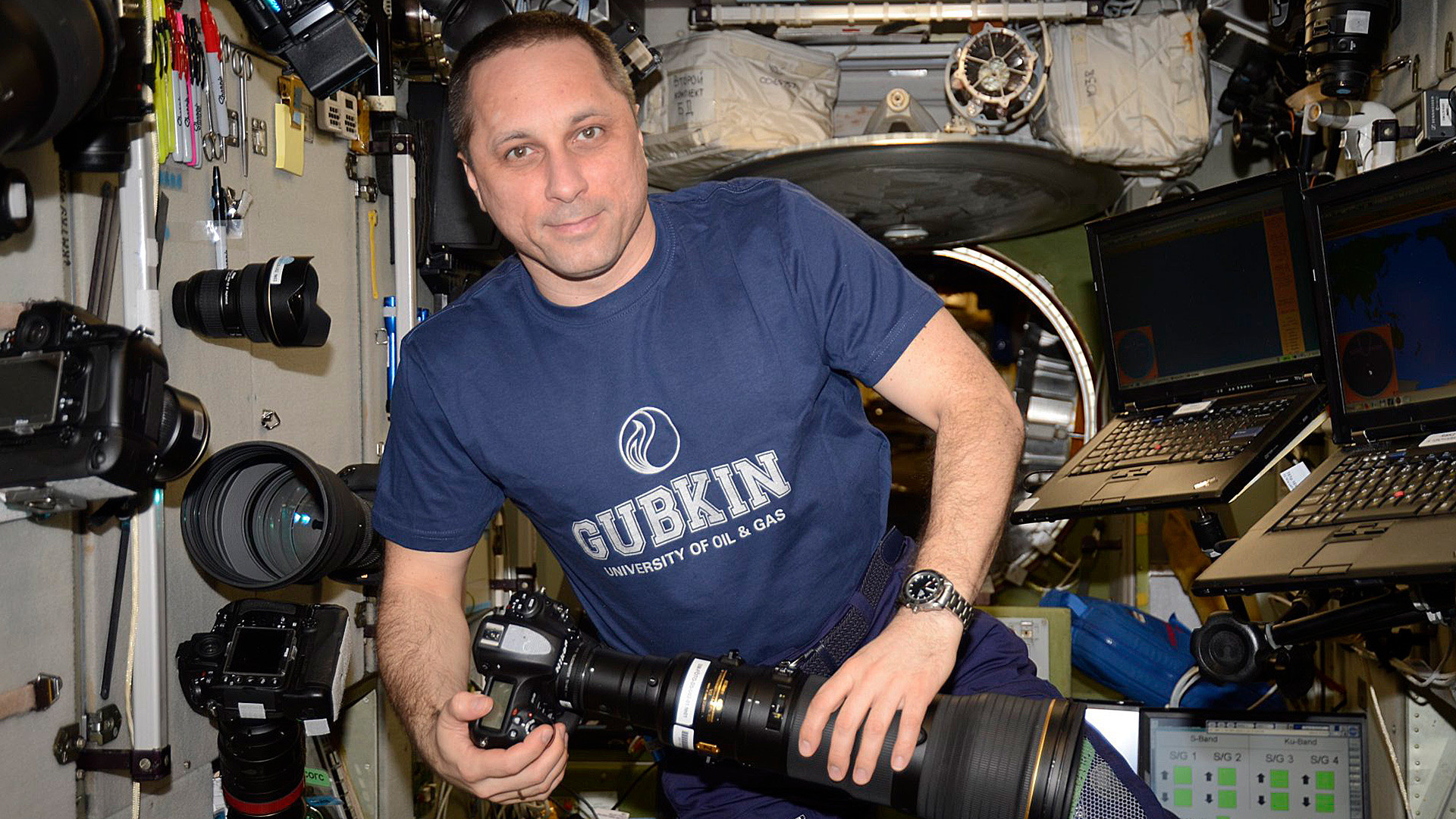 Cosmonauta ruso, Antón Shkaplerov, a bordo de la Estación Espacial Internacional.