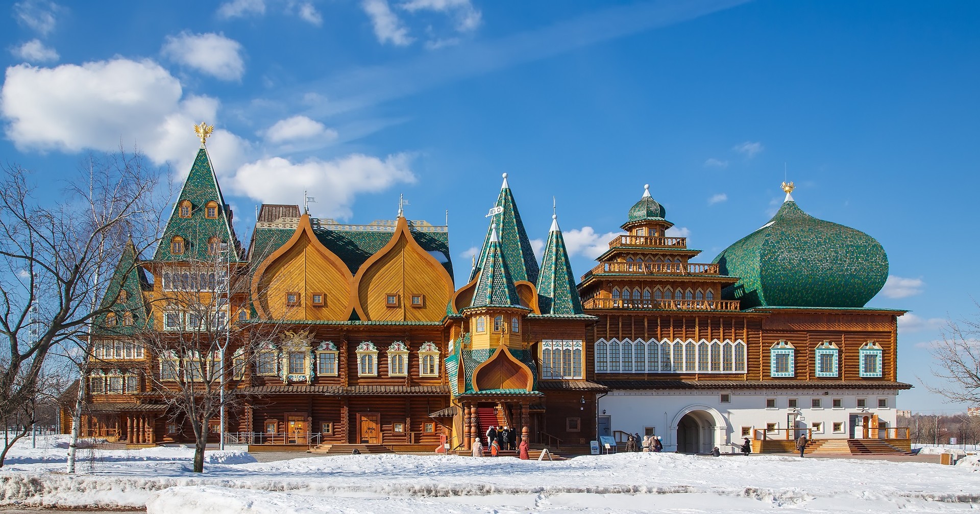 Reconstrucción del palacio de madera de Alexéi Mijáilovich en el parque Kolómenskoye.