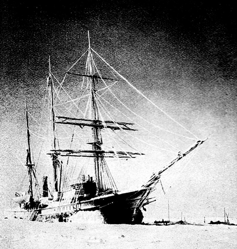 Foto de 1910 do brigue russo “Zaria”’. 