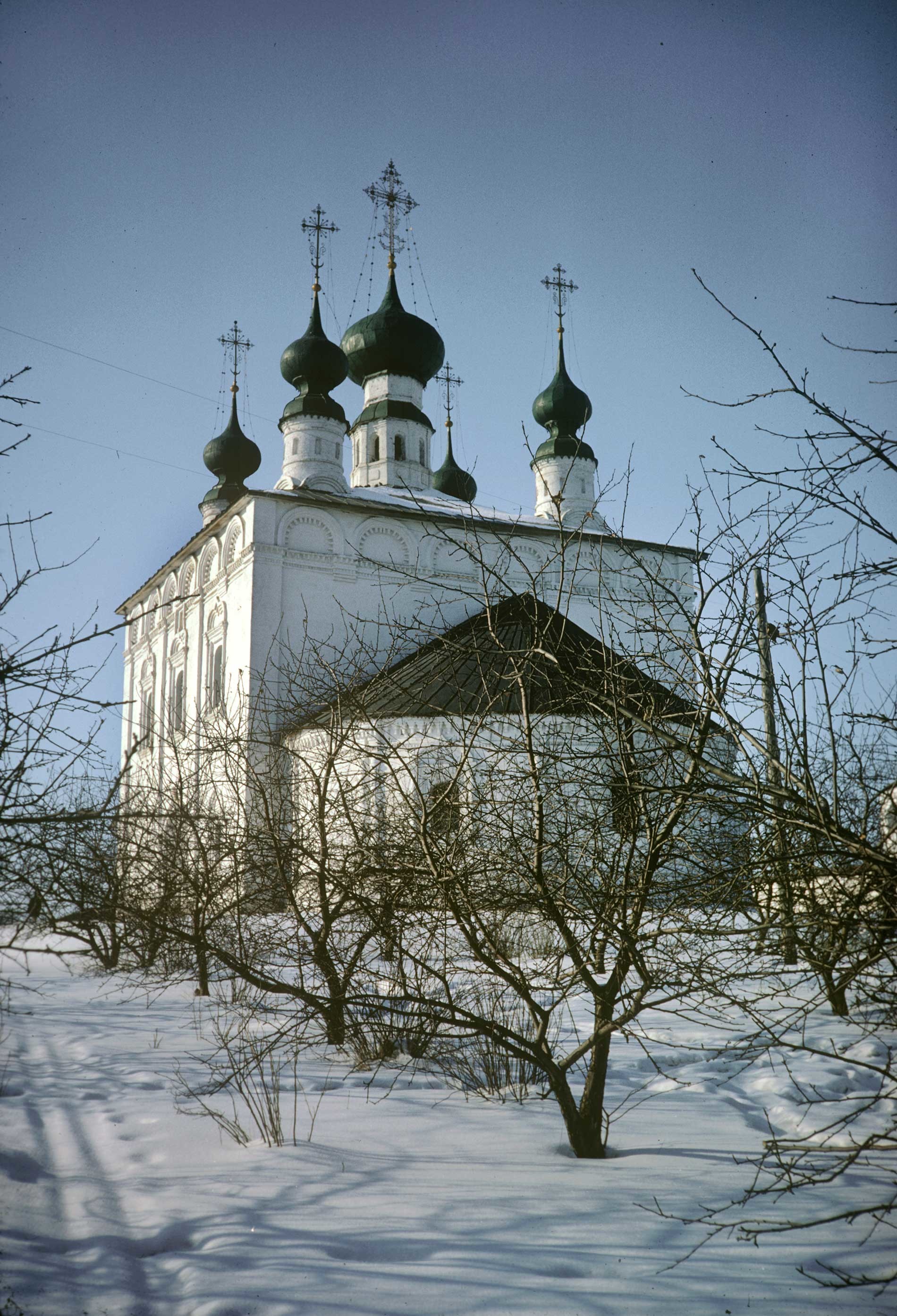 Suzdal. Church of Sts. Peter&Paul, southeast view. March 5, 1972.