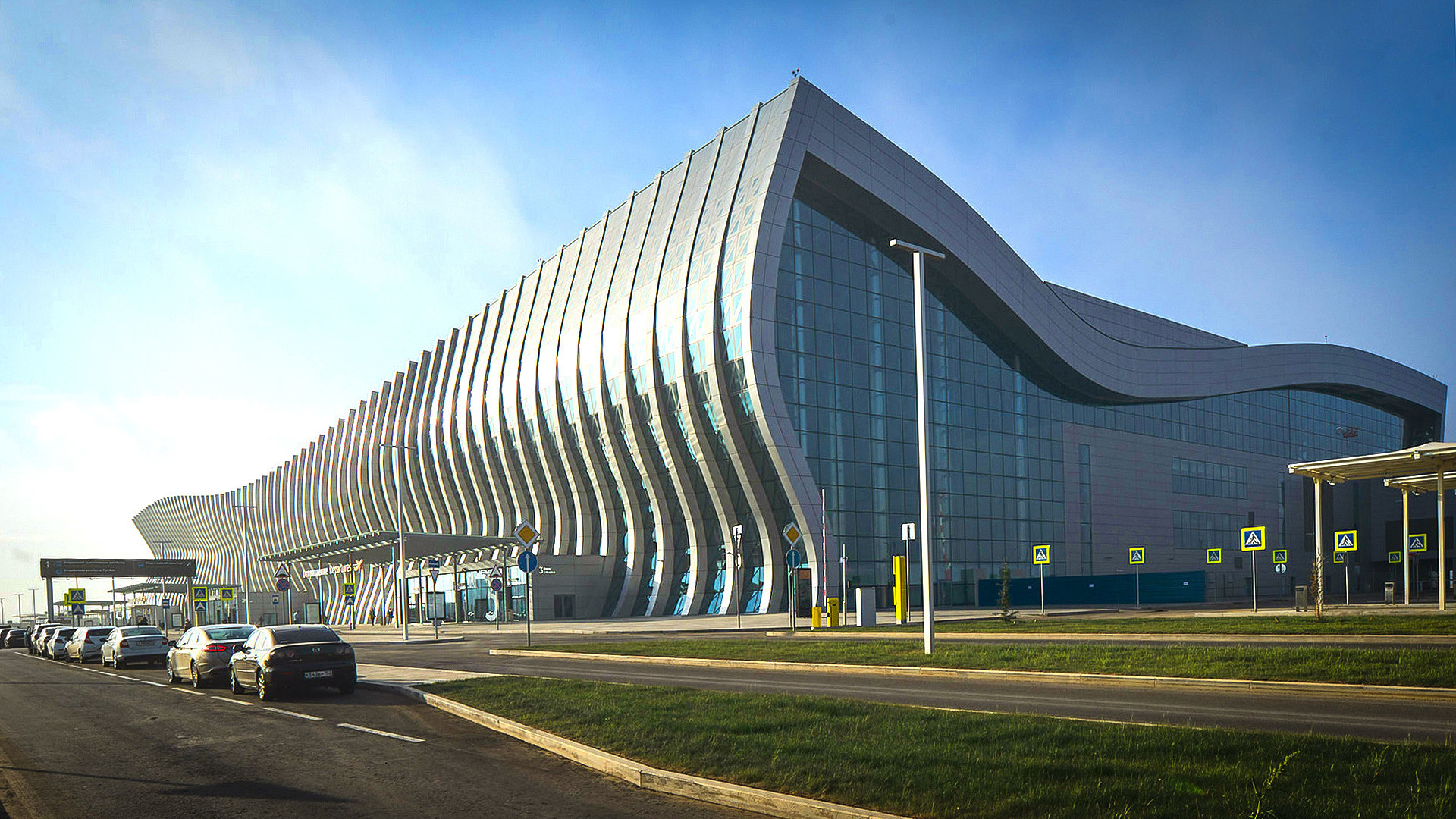 Новиот терминал на меѓународниот аеродром „Симферопол“, Крим.