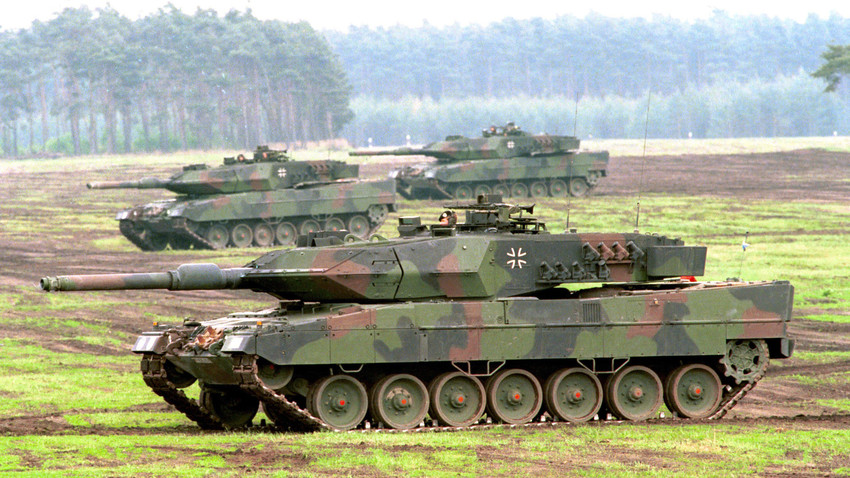 Nemški glavni bojni tank Leopard 2.