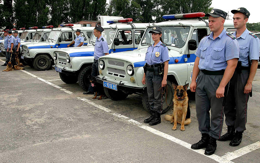 Polícia regional de Rostov durante treinamento de prontidão, em 2005