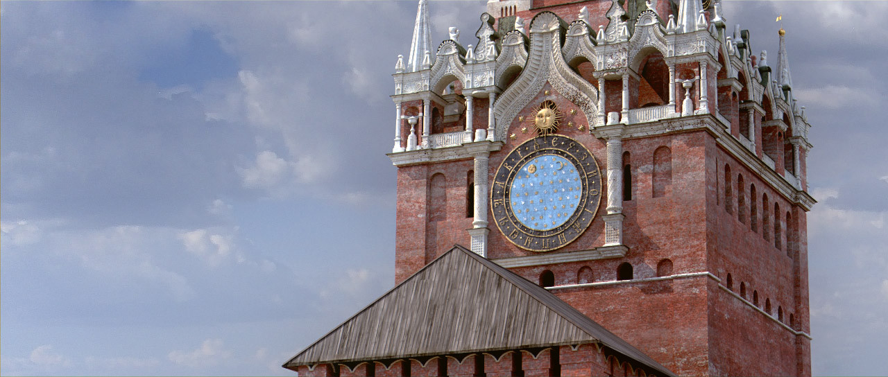 Spasski urni stolp. Staro uro je v prvi polovici 17. stoletja izdelal škotski inženir Christopher Galloway, ki je predlagal tudi izdelavo strehe nad stolpom, pod katero bi bila ura - tako so se na vseh kremeljskih stolpih pojavile enake strehe. Staro uro so z novo zamenjali leta 1701.