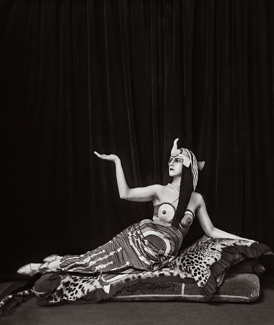 Lyubov Chernysheva interpreta Cleopatra, 1918

