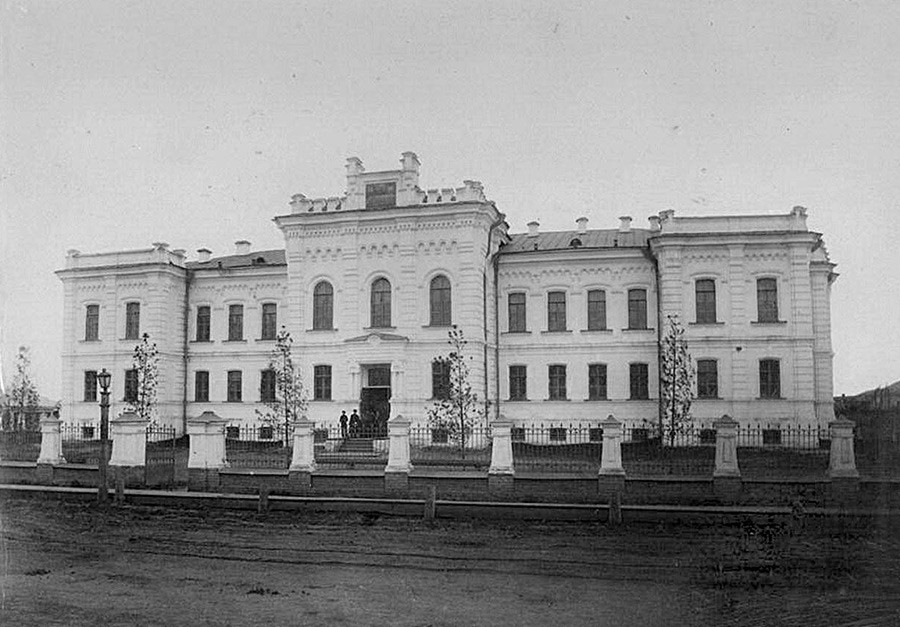 Das Gebäude in Tjumen, wo Lenins Leiche während des Krieges blieb.