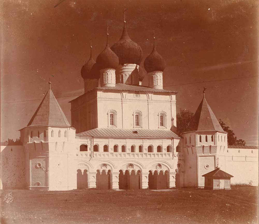 Monastery of Sts. Boris & Gleb. Church of St. Sergius over South Gate, south view. Summer 1911.