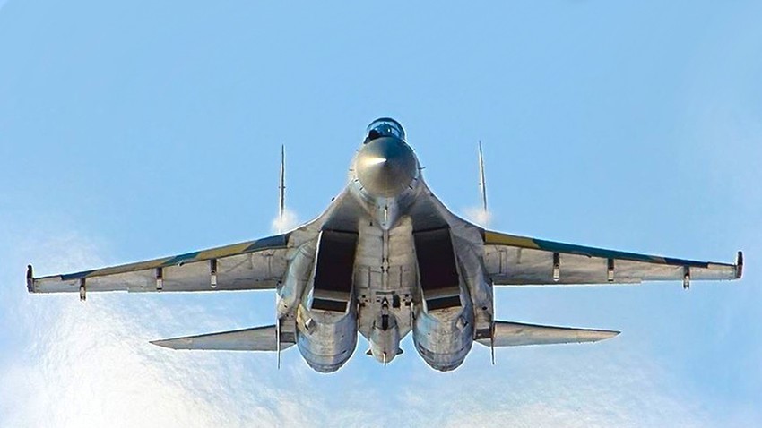 Lovsko letalo 4++ generacije Su-35
