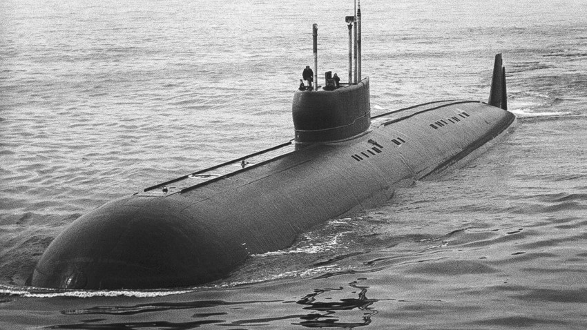Submarino K-162.