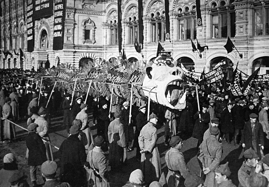 Decorazioni per le celebrazioni sovietiche