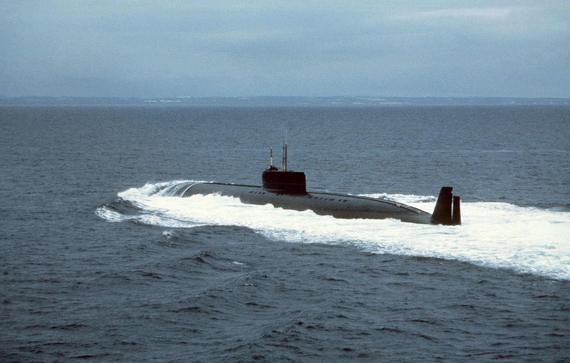 Подморницата К-162 на тестирањето