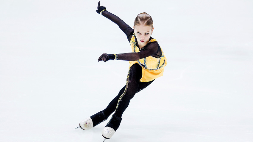 9月6日。カウナス、リトアニア。フィギュアスケートのジュニア・グランプリ（ＧＰ）シリーズ第３戦、ジュニア女子ショートプログラムで演じているアレクサンドラ・トルソワ。