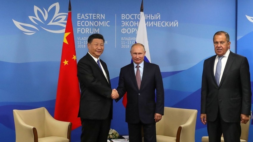 Xi Jinping, Vladimir Putin i Sergej Lavrov na Istočnom gospodarskom forumu 2018.