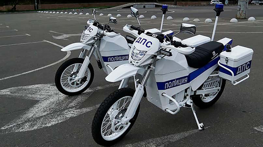Полициски електричен мотоцикл „ИЖ”