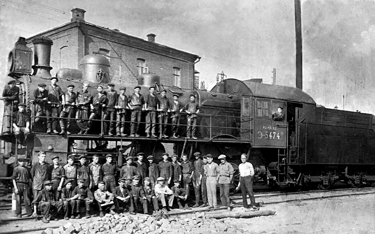 Parna lokomotiva E-5474 u željezničkom depou Arkarsku

