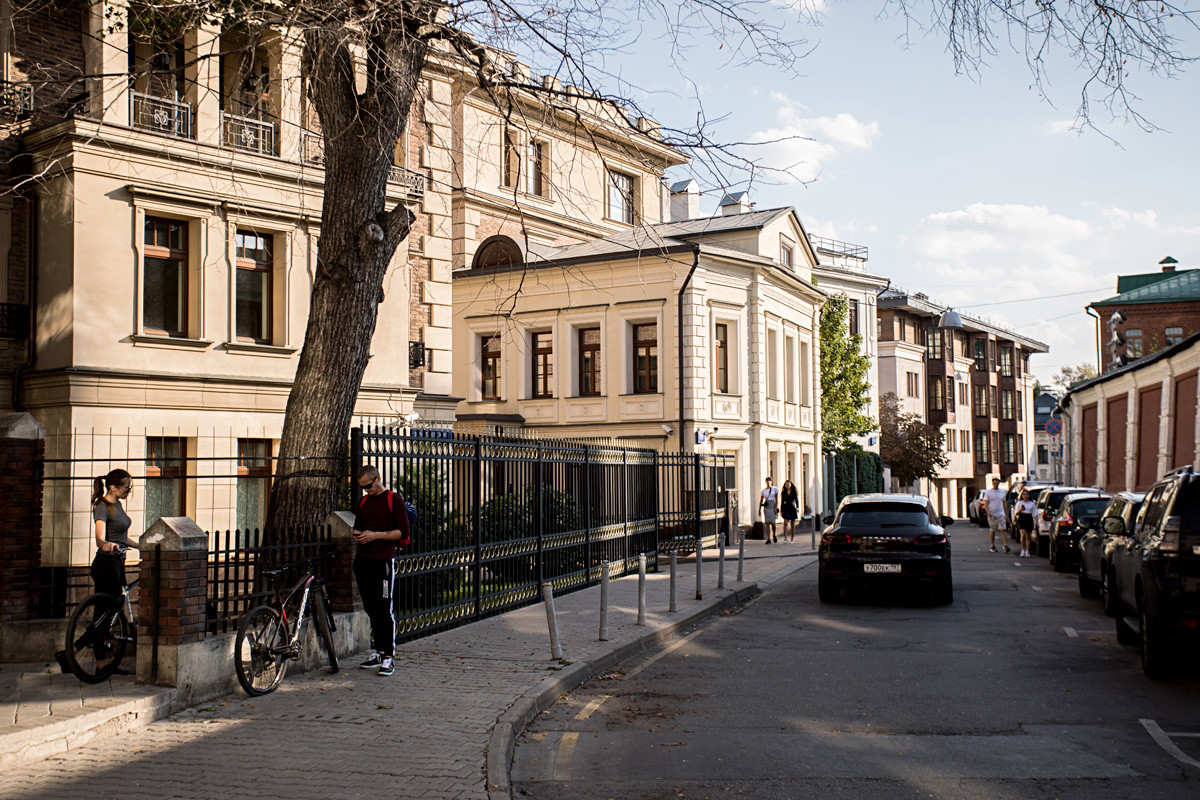 Zachatyevsky Lane