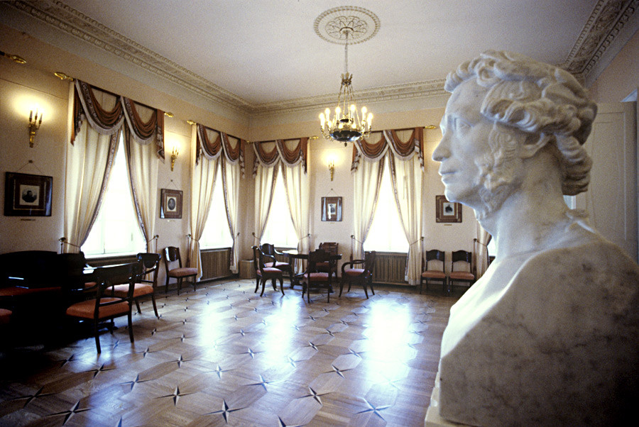 Arbat 53/1, house museum of Alexander Pushkin. Interior