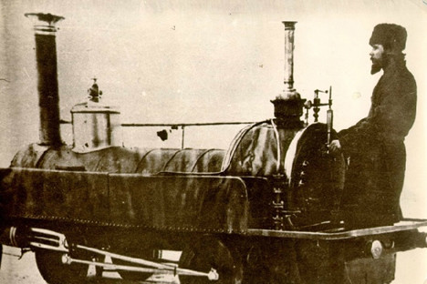 Първият локомотив, 1872 г. 