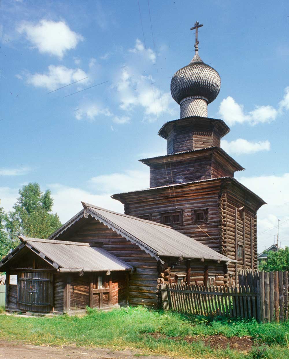 Gereja Nabi Elia, penampakan barat daya. 23 Juli 1999.
