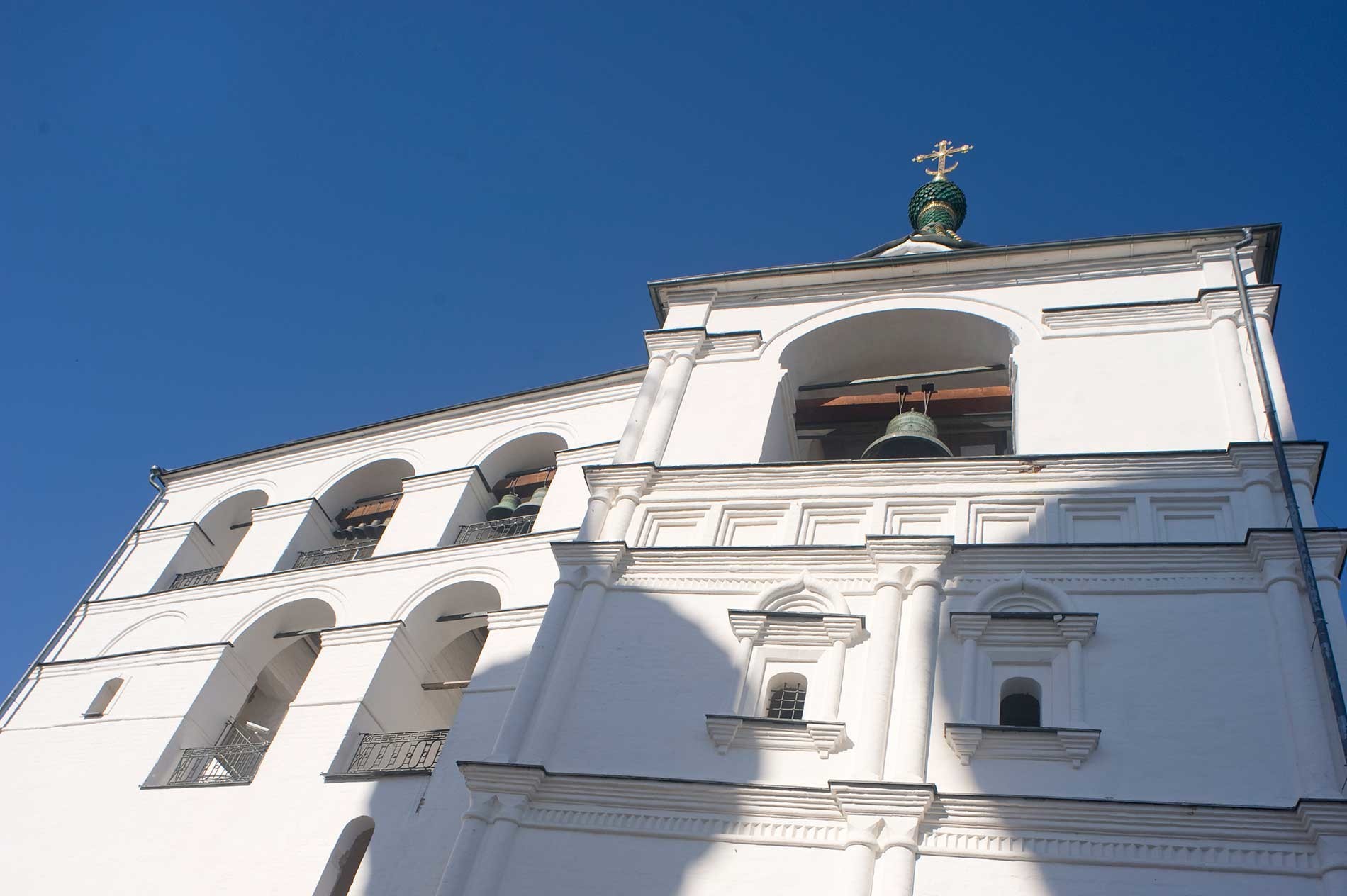 Monasterio Ipátiev. Campanario de la catedral, planta alta, vista este. Verano de 2017.