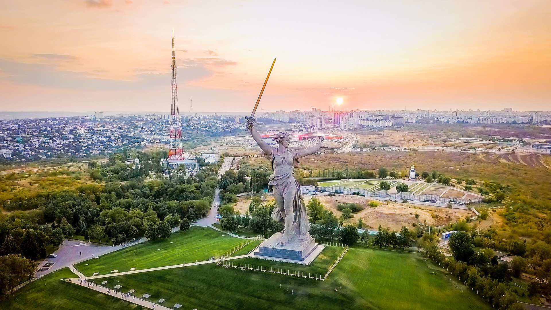 Мамаев курган волгоград. Волгоград Родина мать Мамаев Курган. Мамаев Курган и Родина мать. Мамаев Курган 2022.