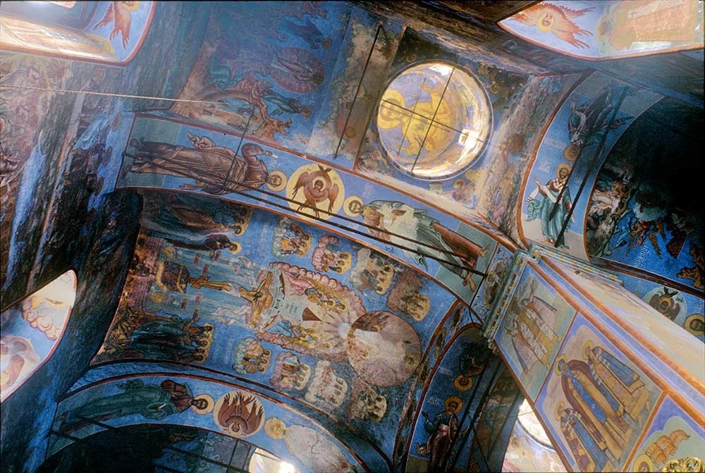 救世主復活大聖堂。西側のアーチ形天井のフレスコ画。1997年7月25日。
