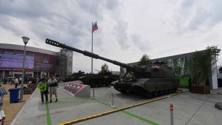 21. kolovoza 2018., Rusija, Moskovska oblast, Kubinka, Međunarodni vojno-tehnički forum "Armija 2018", centar "Patriot". Na slici samohodna haubica 2S35 "Koalicija- SV".